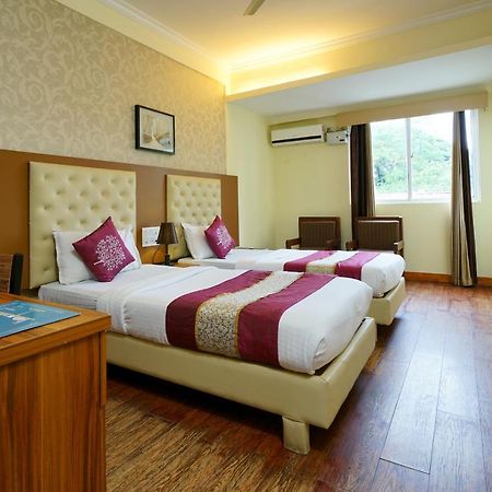 Oyo 1684 Hotel Malabar Inn Kozhikode Ngoại thất bức ảnh