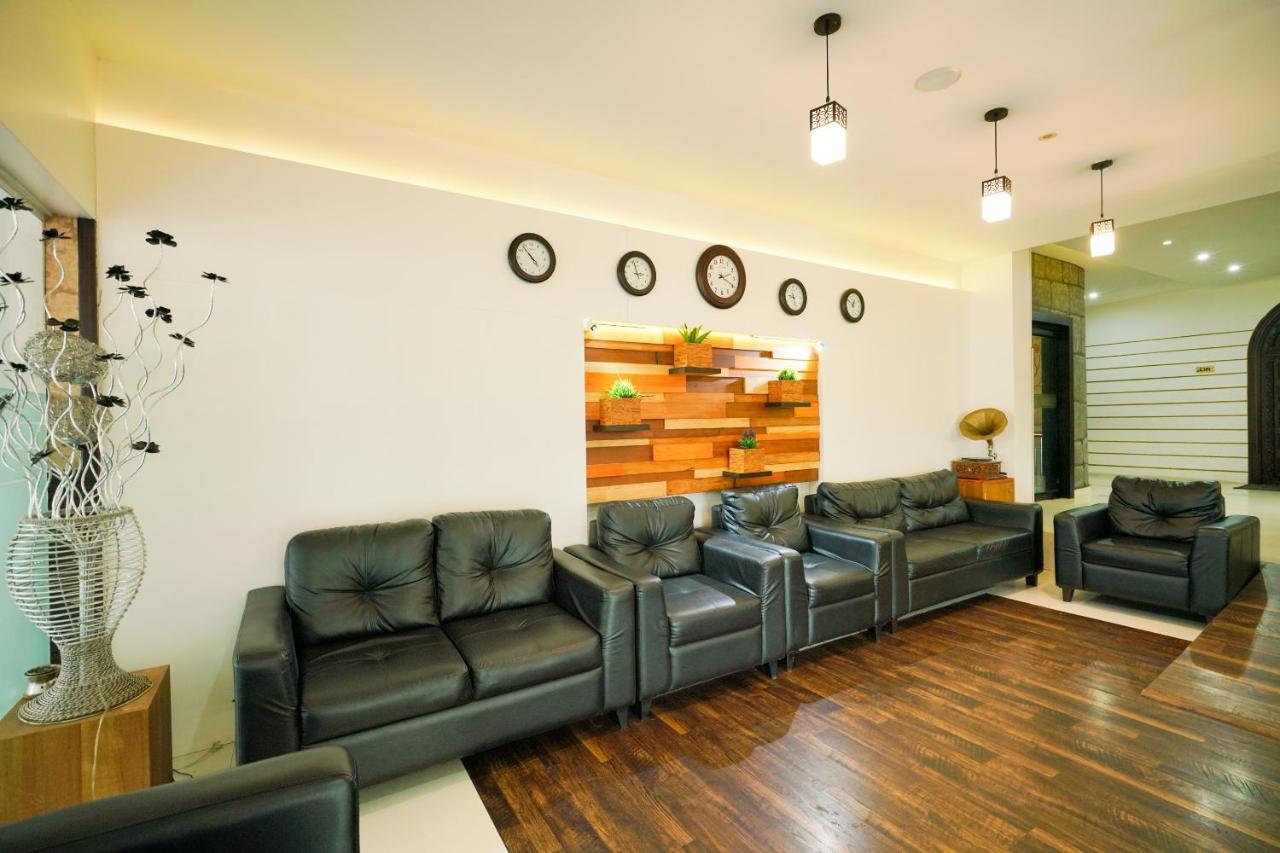 Oyo 1684 Hotel Malabar Inn Kozhikode Ngoại thất bức ảnh