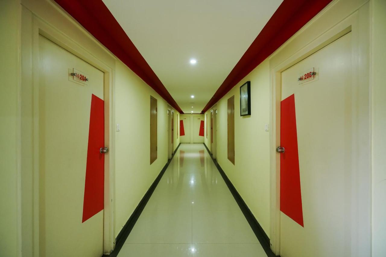 Oyo 1684 Hotel Malabar Inn Kozhikode Ngoại thất bức ảnh